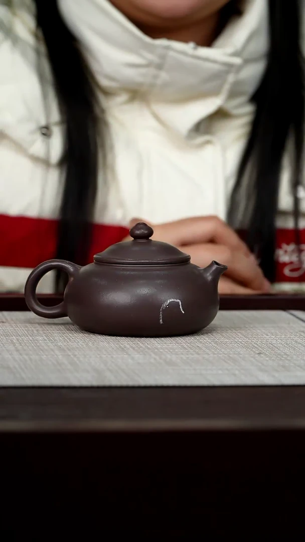 【闪购商品】宜兴原矿紫砂壶茶壶180C