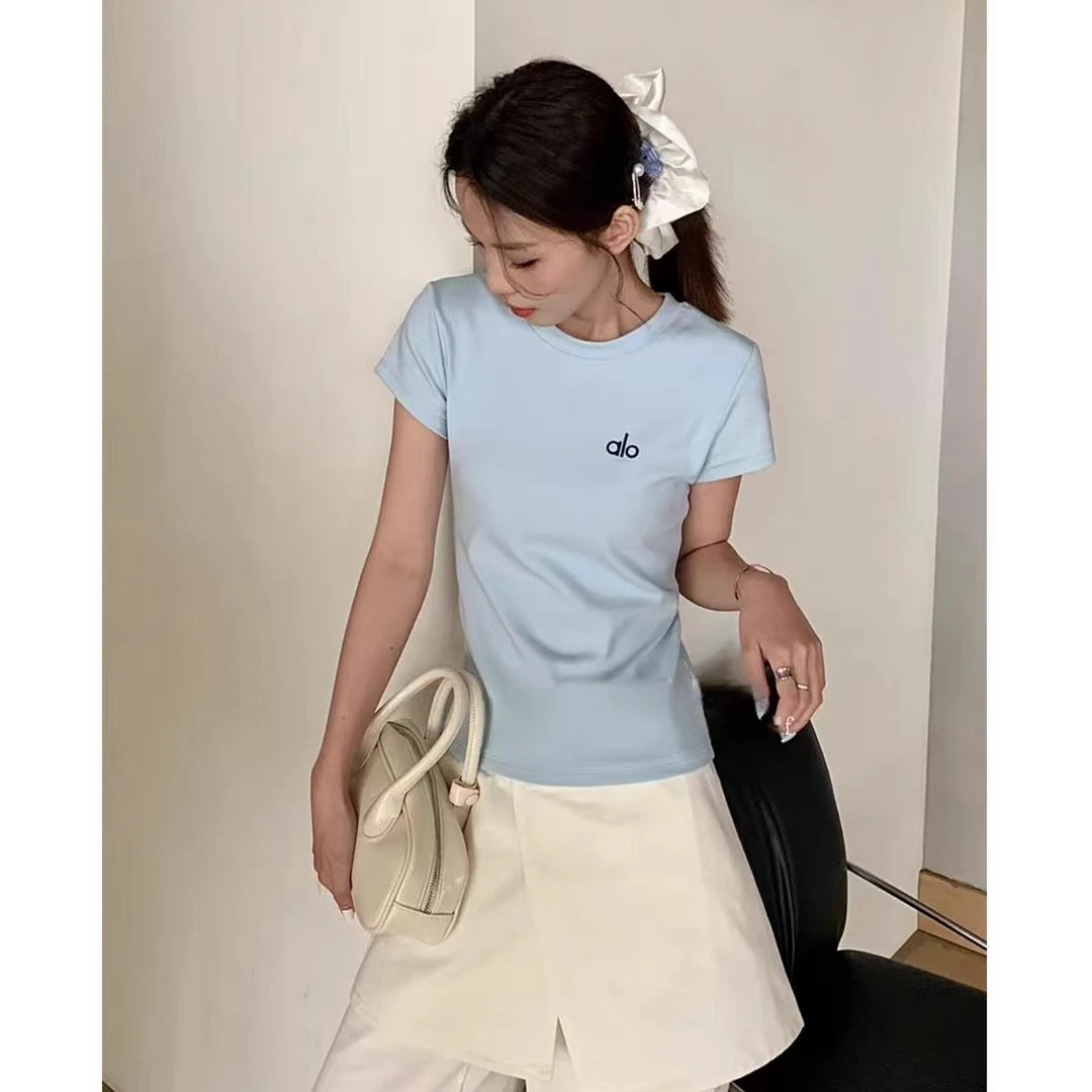 圆领短袖T恤女2025夏新款字母刺绣百搭时尚简约休闲上衣潮