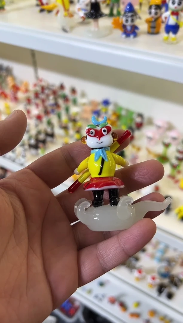 手工艺品琉璃悟空