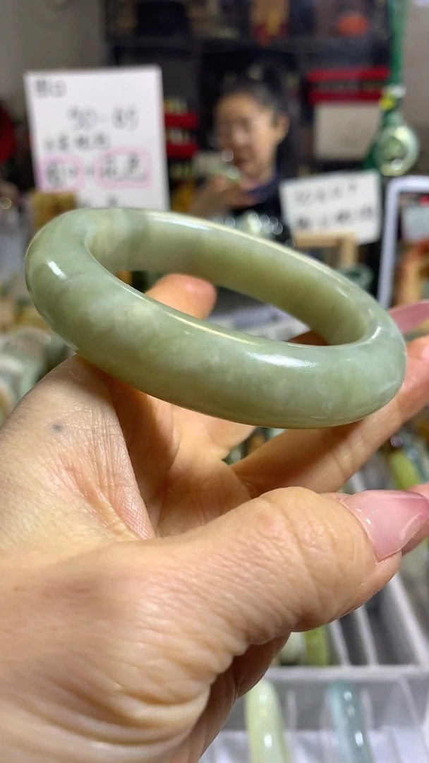 未镶嵌岫玉手镯12 62+ 包容