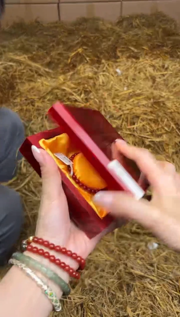 尚品精品手串《无礼盒》