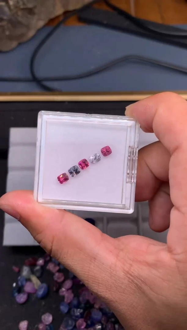 未镶嵌未镶嵌定制尖晶石2.4克拉手链