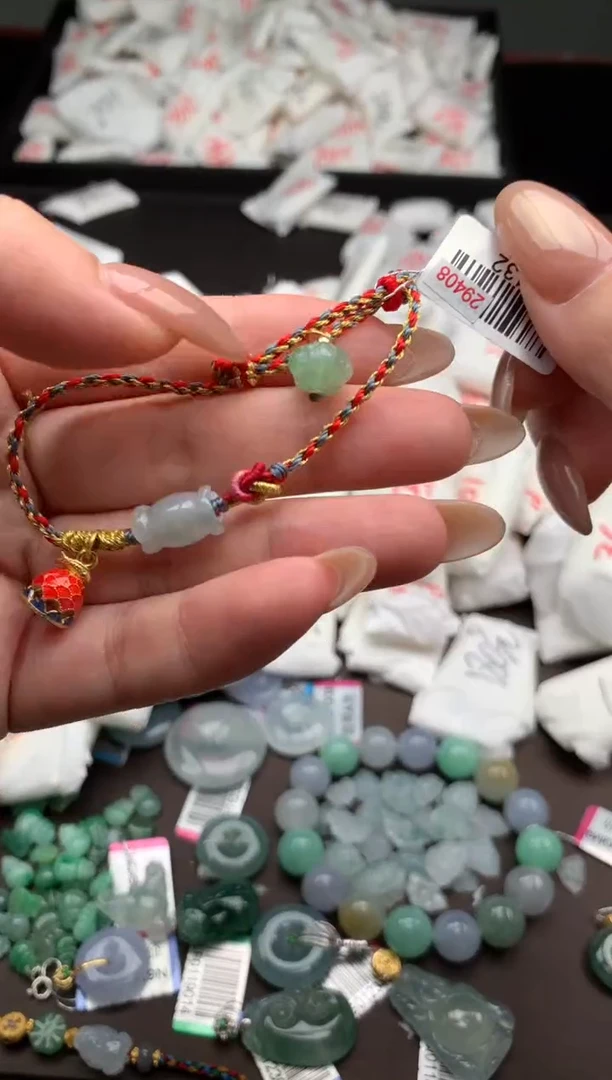 【闪购商品】翡翠手绳未镶嵌一