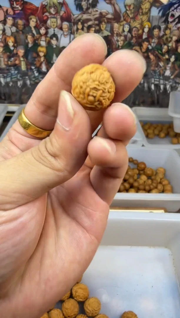 吊坠猴头核桃迦楼罗 素