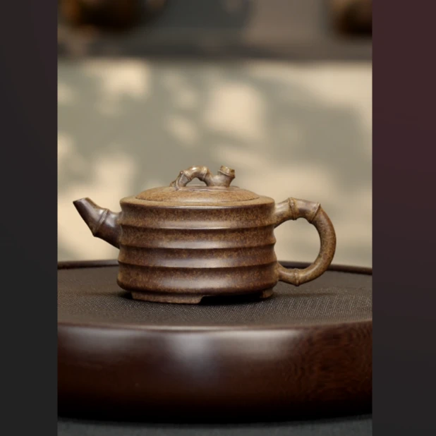 1056 原矿紫砂柴烧一品竹段壶