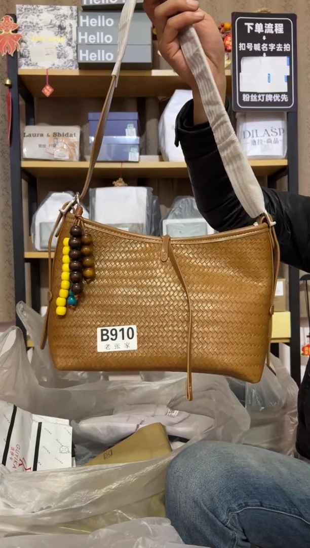 小牛剖层皮革老张家女包910