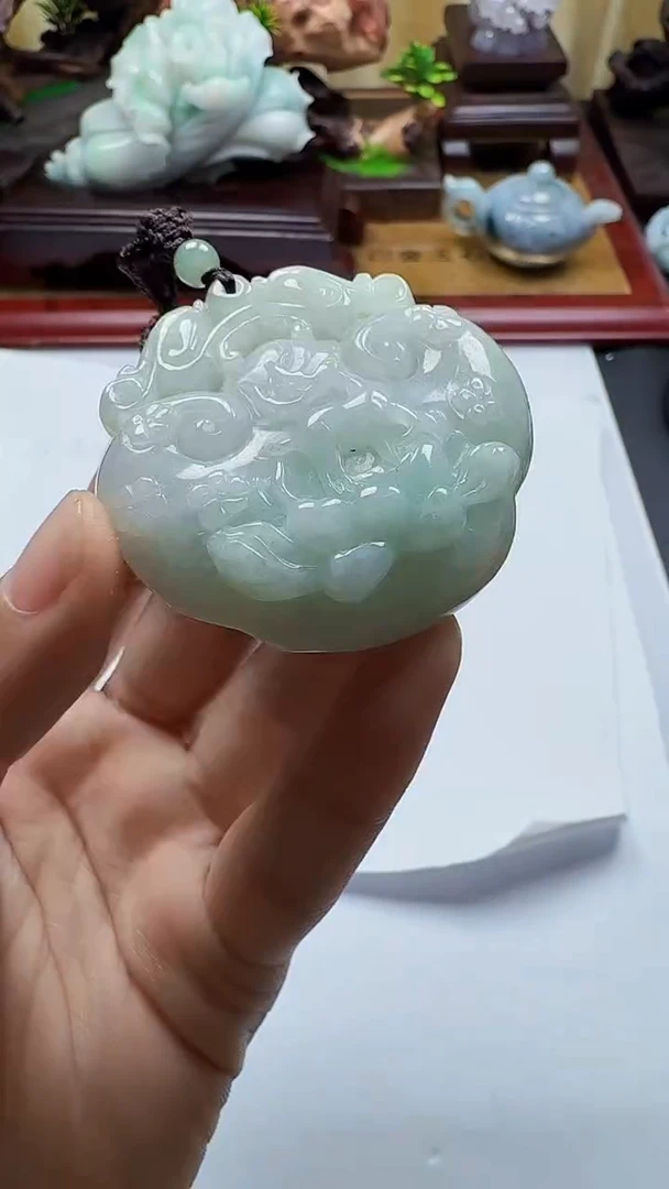 吊坠(不含链)未镶嵌翡翠1