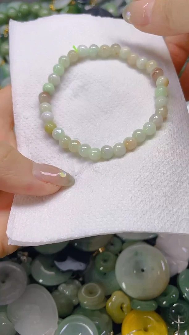 翡翠未镶嵌颈饰5MM/Q/翡翠A货,一件也是批发价