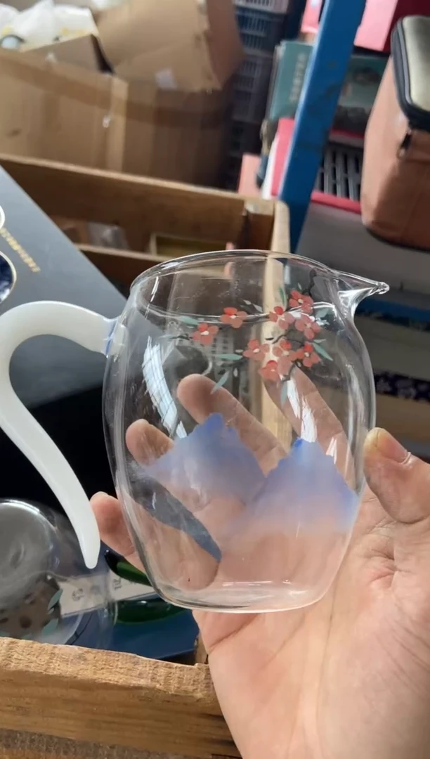 杯无运费险有瑕疵的摄影的产品有使用过的痕迹有点脏介意勿拍
