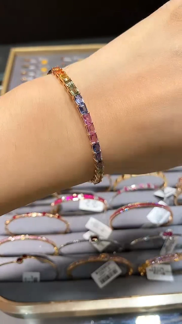 手镯彩色蓝宝石18K金镶嵌