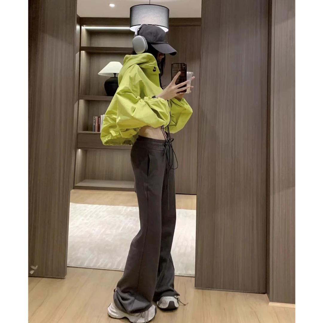 【现货】2025年新款女款春秋时尚高级感气质小个子宽松短款连帽外套