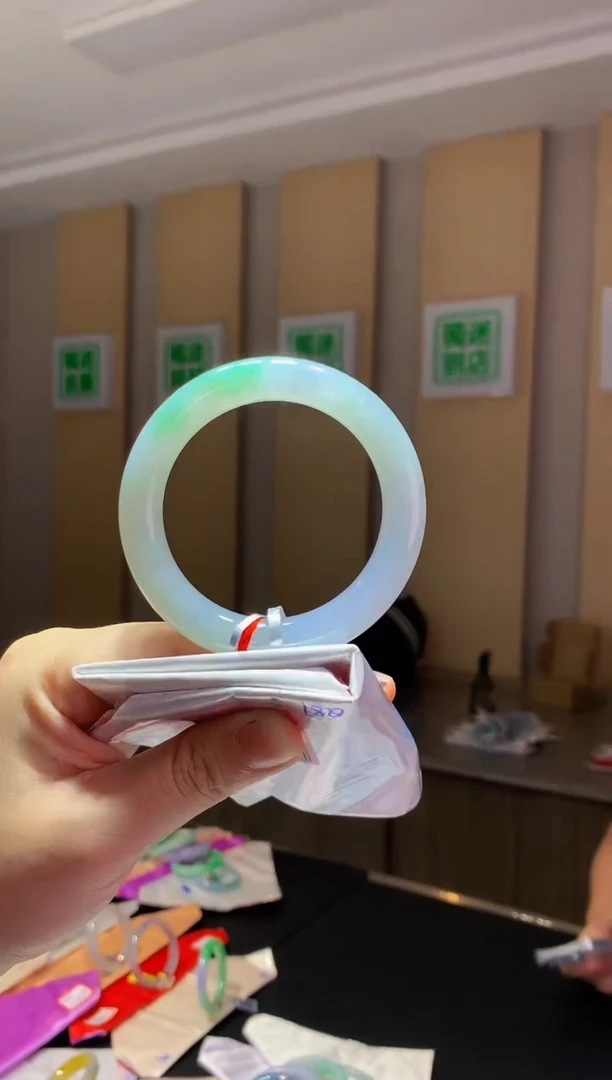 未镶嵌手镯翡翠-Q87 圈口59.2