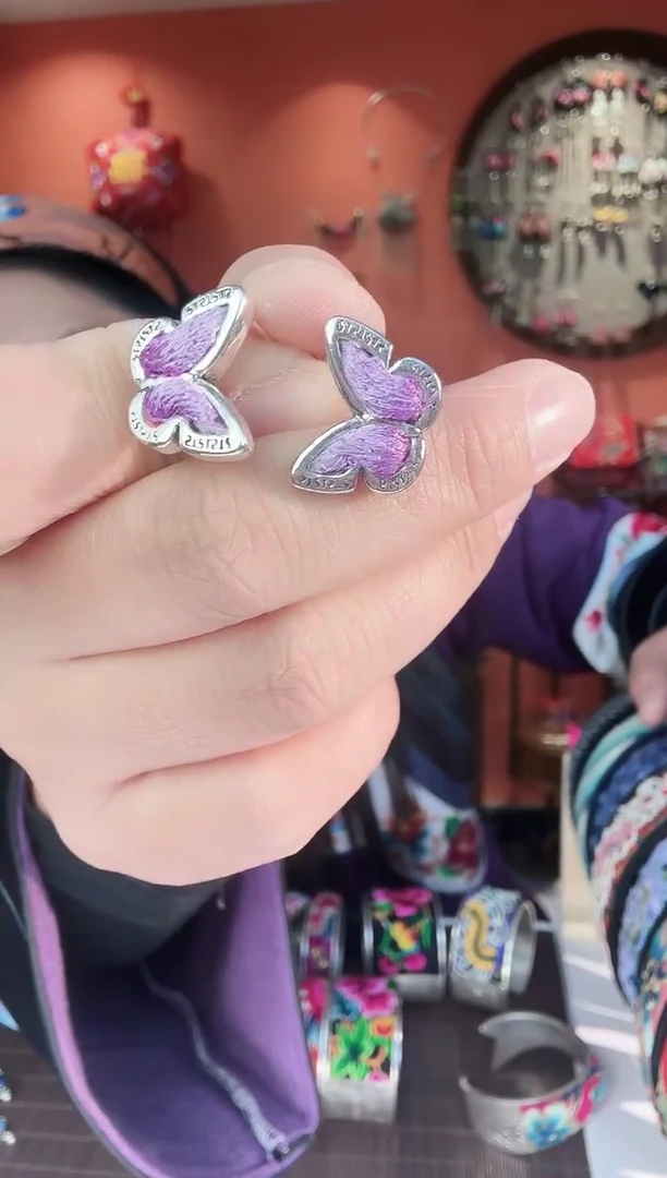 织绣手工苗绣刺绣饰品53