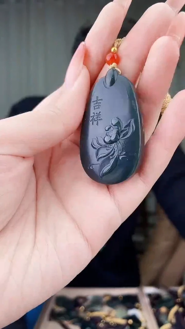 未镶嵌和田玉挂件和田玉拍一发一，多样性发货！