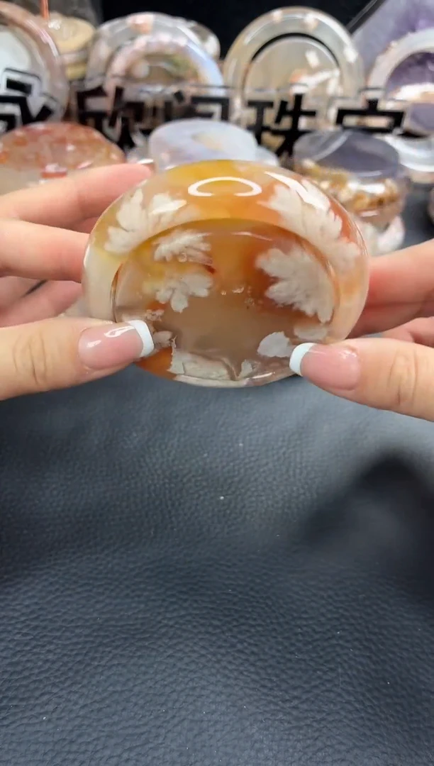 未镶嵌手镯（圆镯）石英质玉58.8