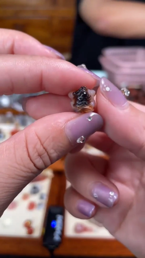 玛瑙/玉髓颈饰未镶嵌119恶灵