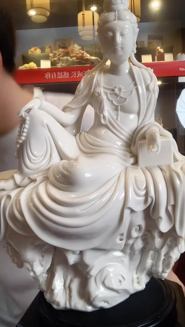摆件德化白瓷 大慈观音  吴志勇老师 35 cm