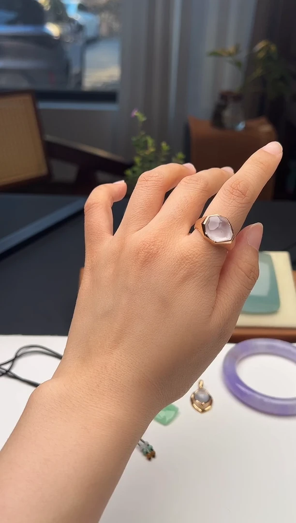 18K金镶嵌戒指翡翠玻璃种拾光