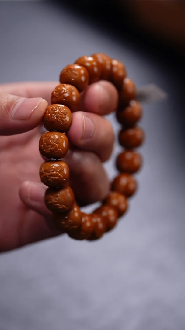 【闪购商品】橄榄核吊坠更厉害