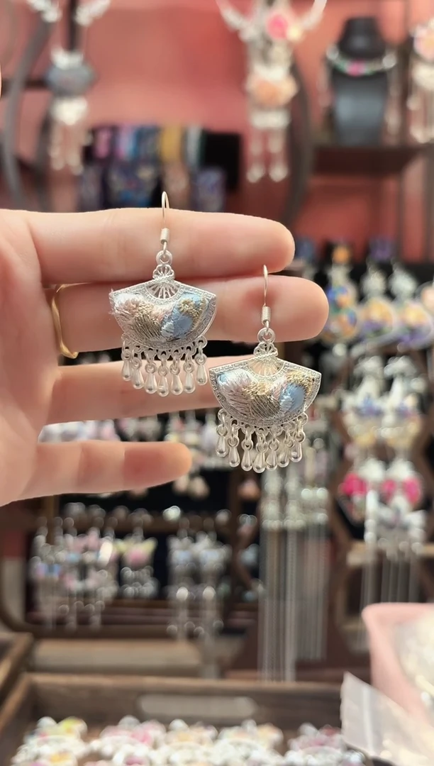 织绣 云织谣民族风精美饰品  357