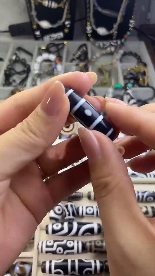 未镶嵌颈饰玛瑙/玉髓1