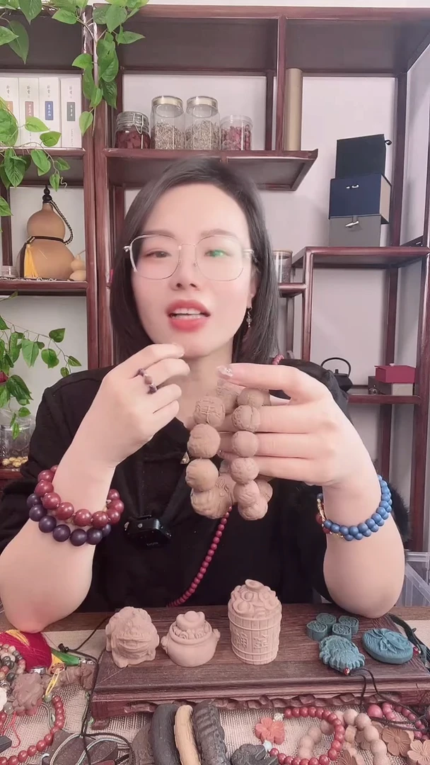 珠串合上元香方的2.0左右貔貅手串