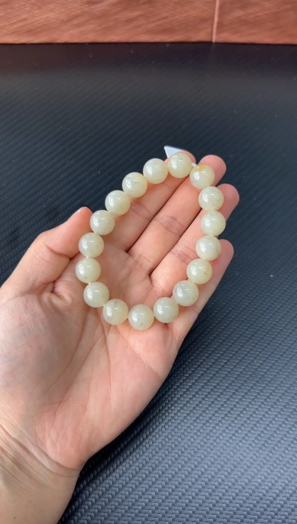 未镶嵌手串和田玉若羌微色差卡12k