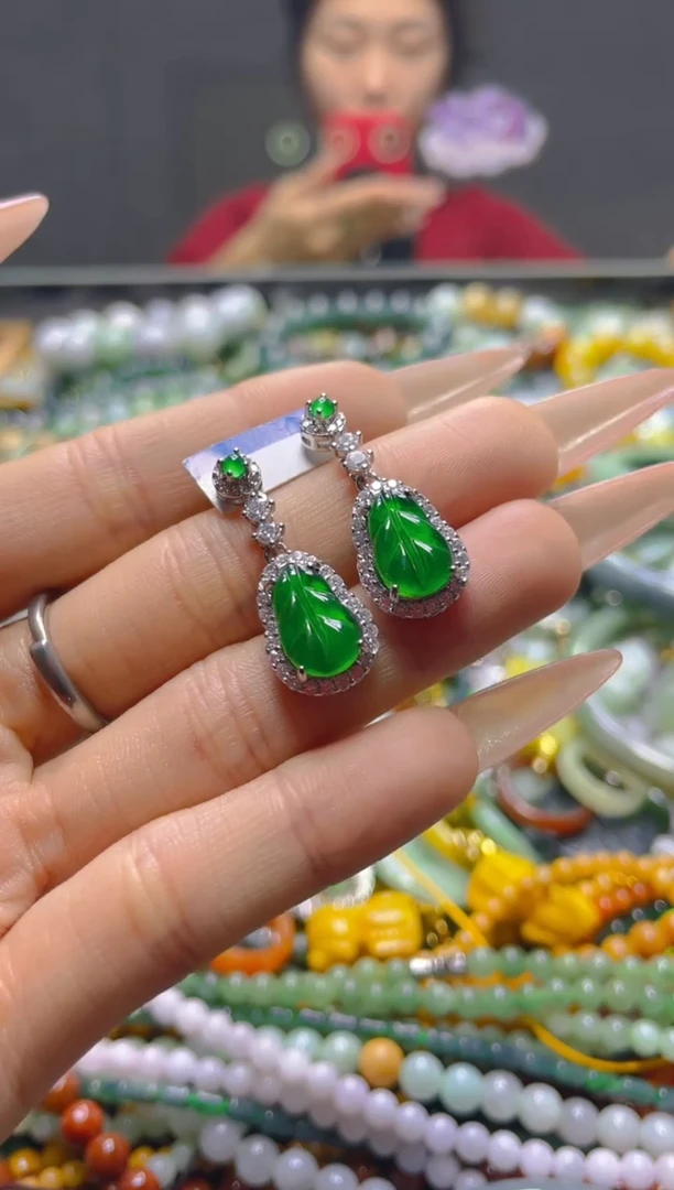 颈饰未镶嵌翡翠/L/翡翠A货，一件也是批发价