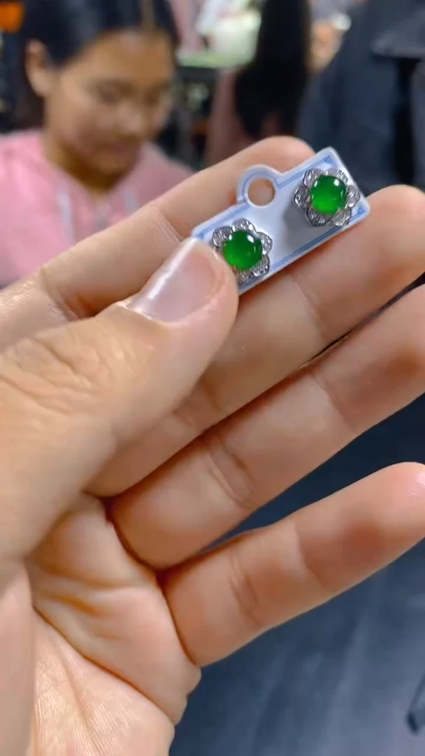 【闪购商品】翡翠耳饰未镶嵌0548214010多样性发一