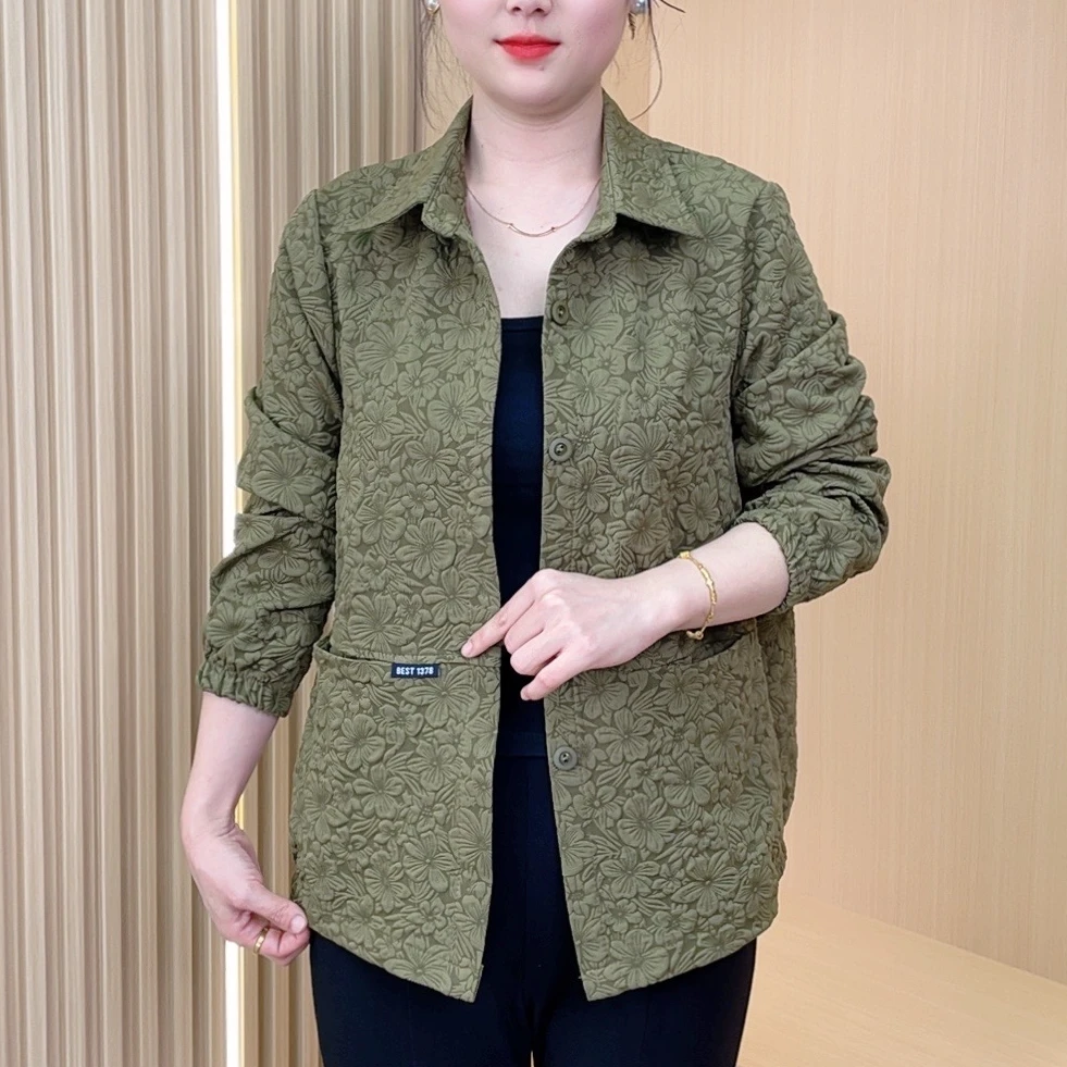 春季时尚休闲百搭薄款翻领提花纽扣开衫短款外套女装中老年女装