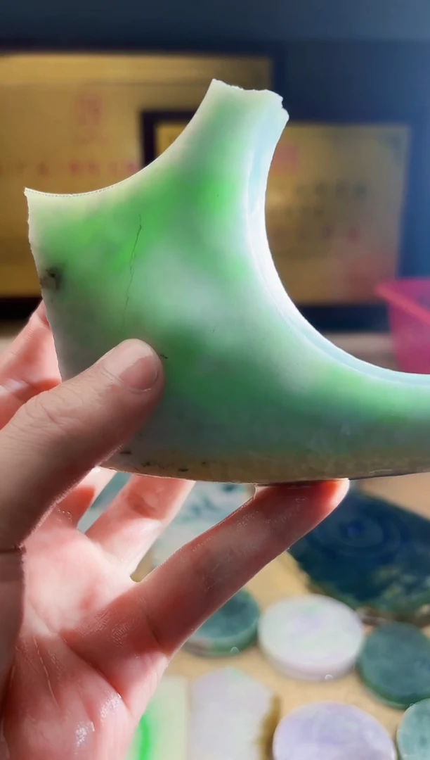 翡翠挂件未镶嵌A货张麦6963