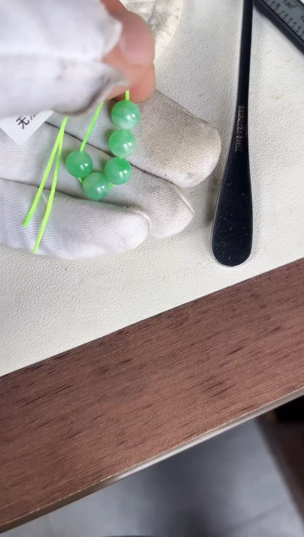 散珠翡翠翡翠散珠卡7+    5颗