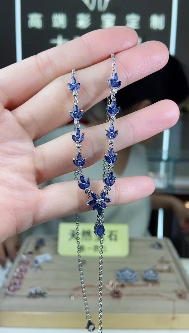 【闪购商品】蓝宝石颈饰银S925镶嵌颈饰