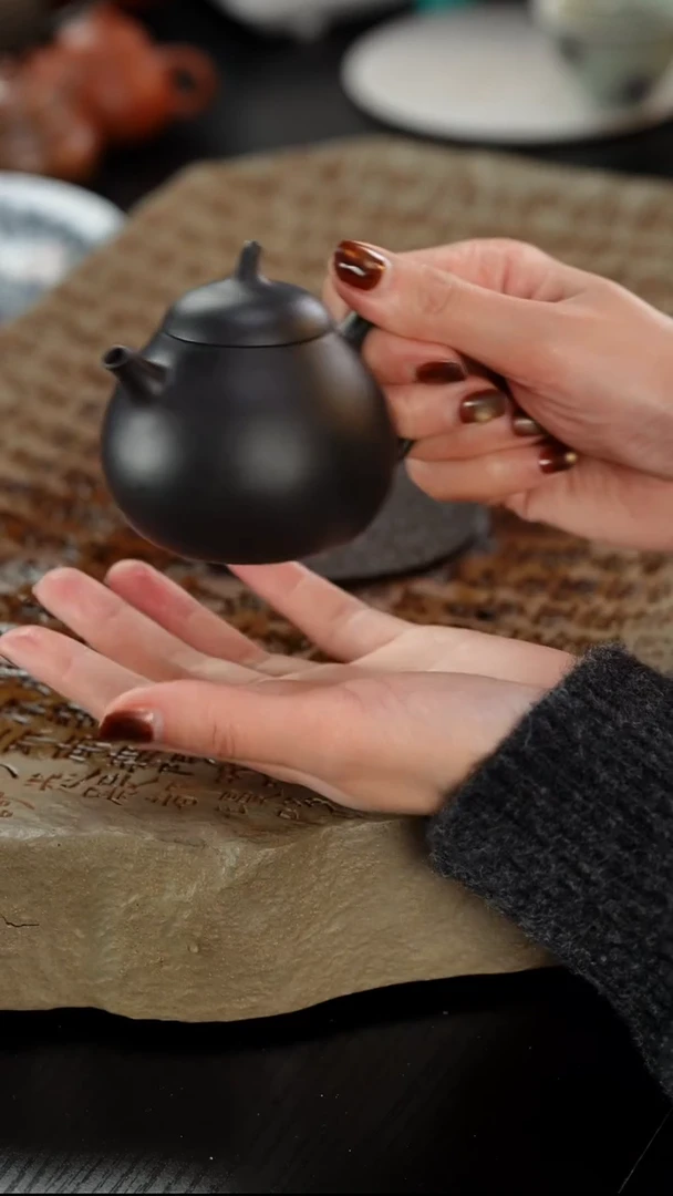 茶壶紫砂乌紫泥捂灰茄瓜