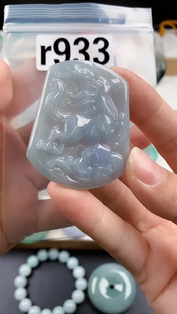 颈饰未镶嵌翡翠天然翡翠吊坠挂件