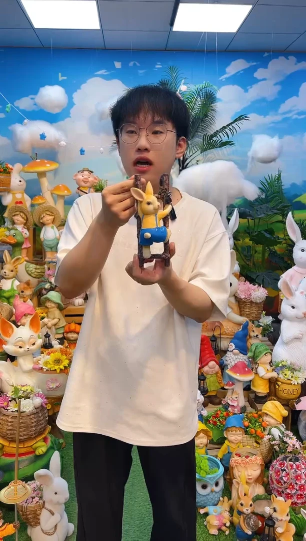 爬梯兔子