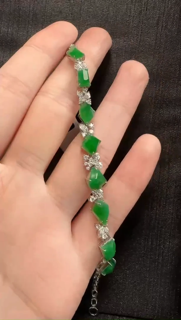 18K金镶嵌手链翡翠042随形一条