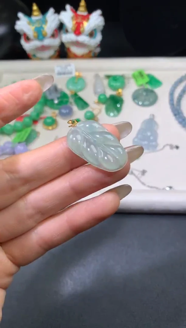 吊坠(不含链)18K金镶嵌翡翠翡翠