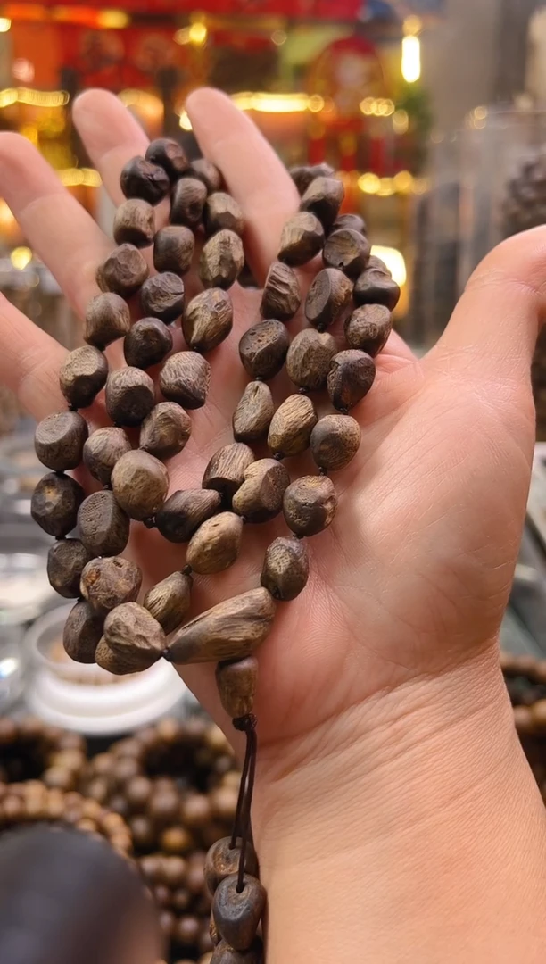 沉香手串凤**馨棋楠沉水树丁多圈