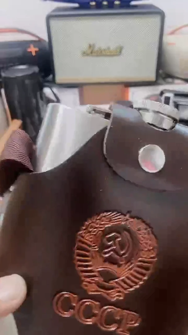 瓷片闪购商品 如图所示