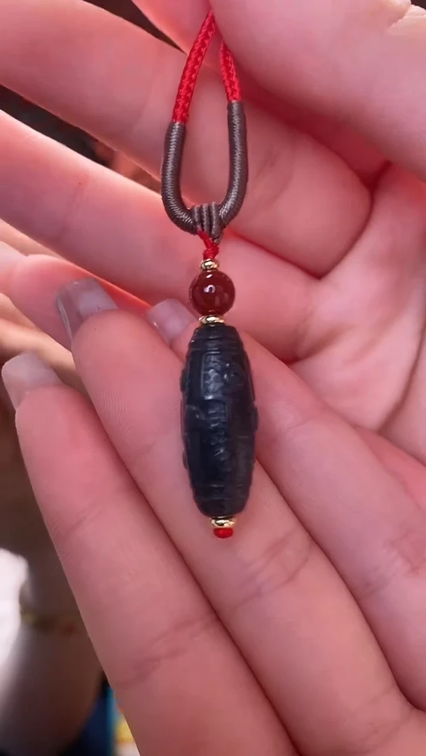 【闪购商品】和田玉挂件未镶嵌九眼吊坠尺寸约25mm