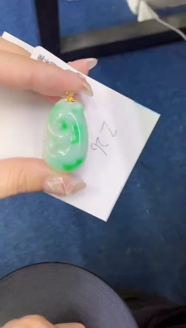 【闪购商品】翡翠颈饰18K金镶嵌0000000000