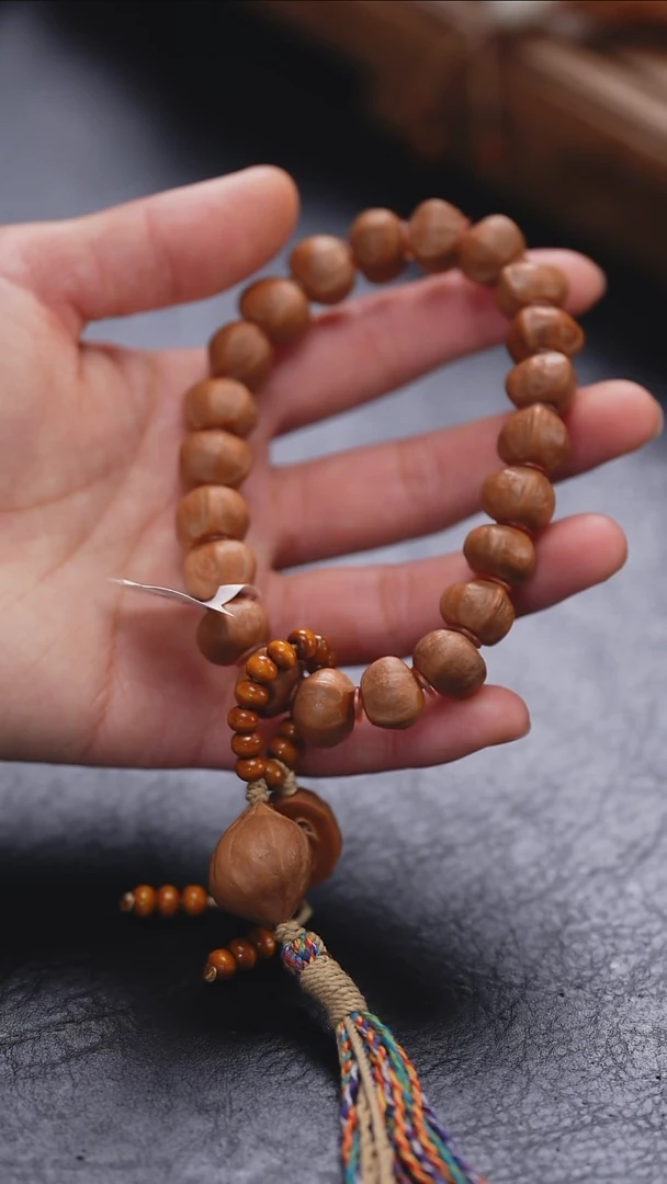 【闪购商品】橄榄核吊坠素核手串