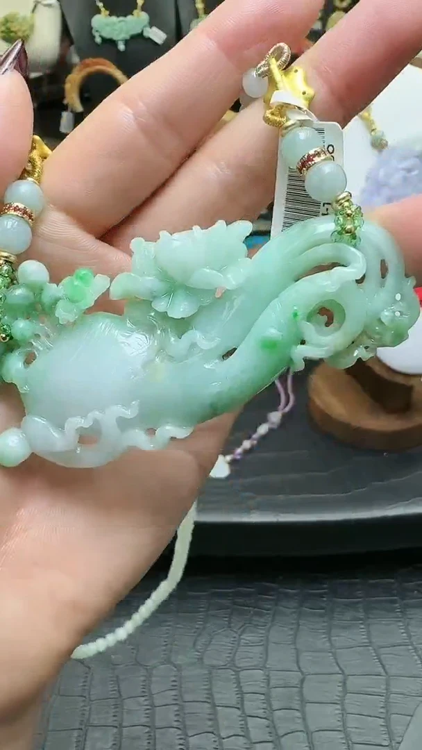 【闪购商品】翡翠颈饰未镶嵌天然人参