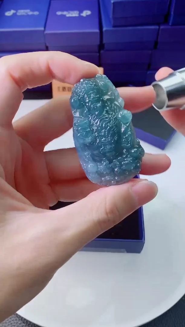 翡翠未镶嵌颈饰1111111111