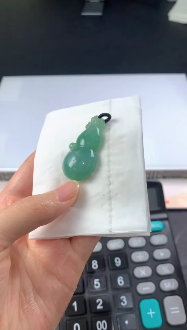 未镶嵌定制翡翠猴***一毛货抛光