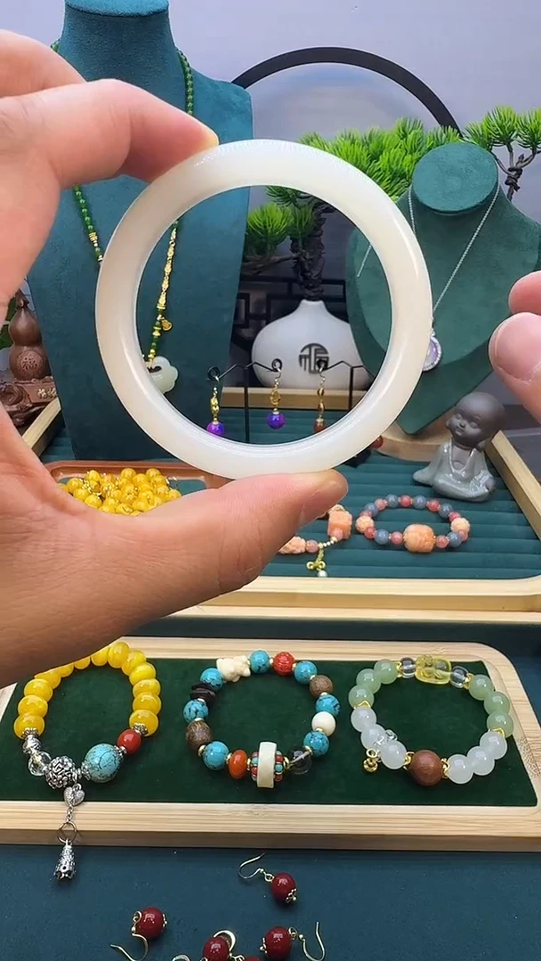 和田玉手镯未镶嵌S69