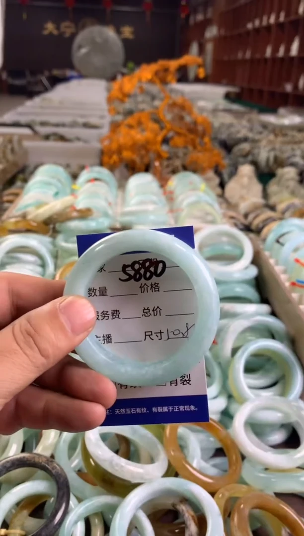 蛇纹石玉未镶嵌手镯5880