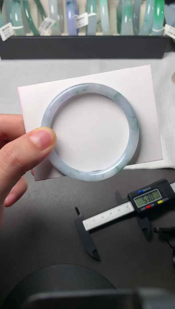 【闪购商品】翡翠手镯（圆镯）未镶嵌53.4*6.7*6.4