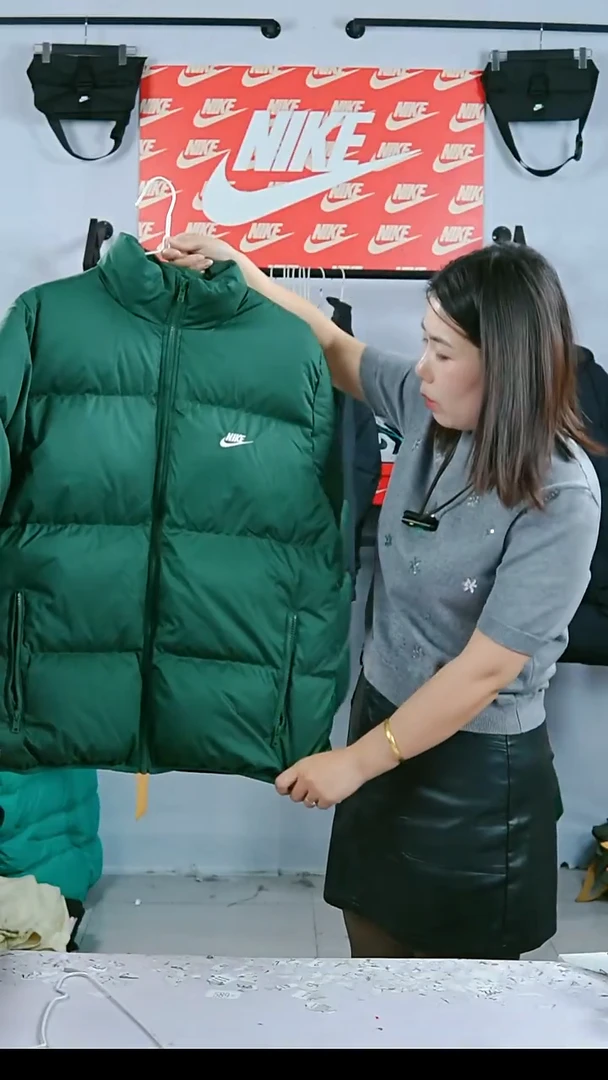 2952闪购编码运动衣以直播间过款为准尺码M